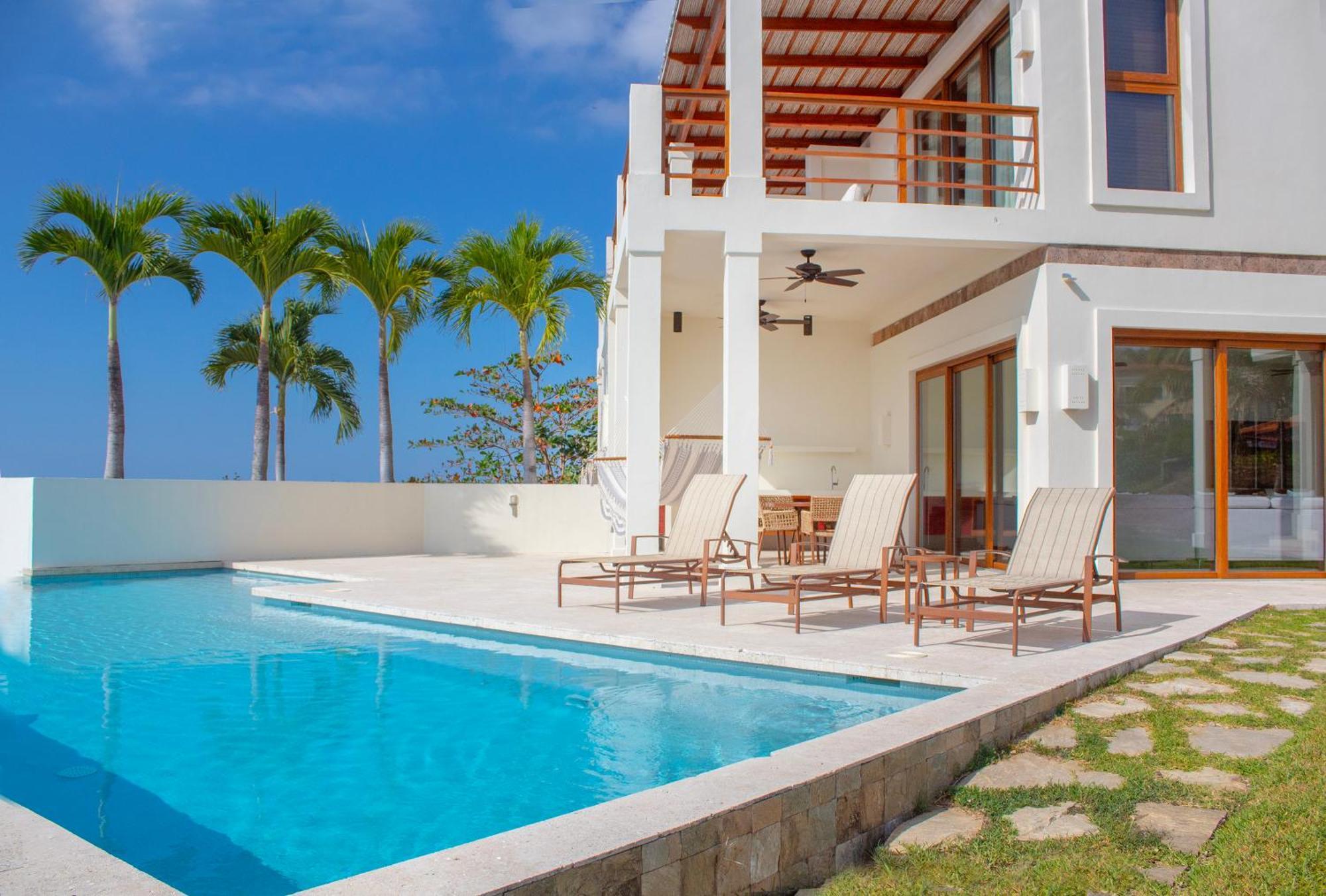 Las Verandas Hotel & Villas First Bight Exteriör bild
