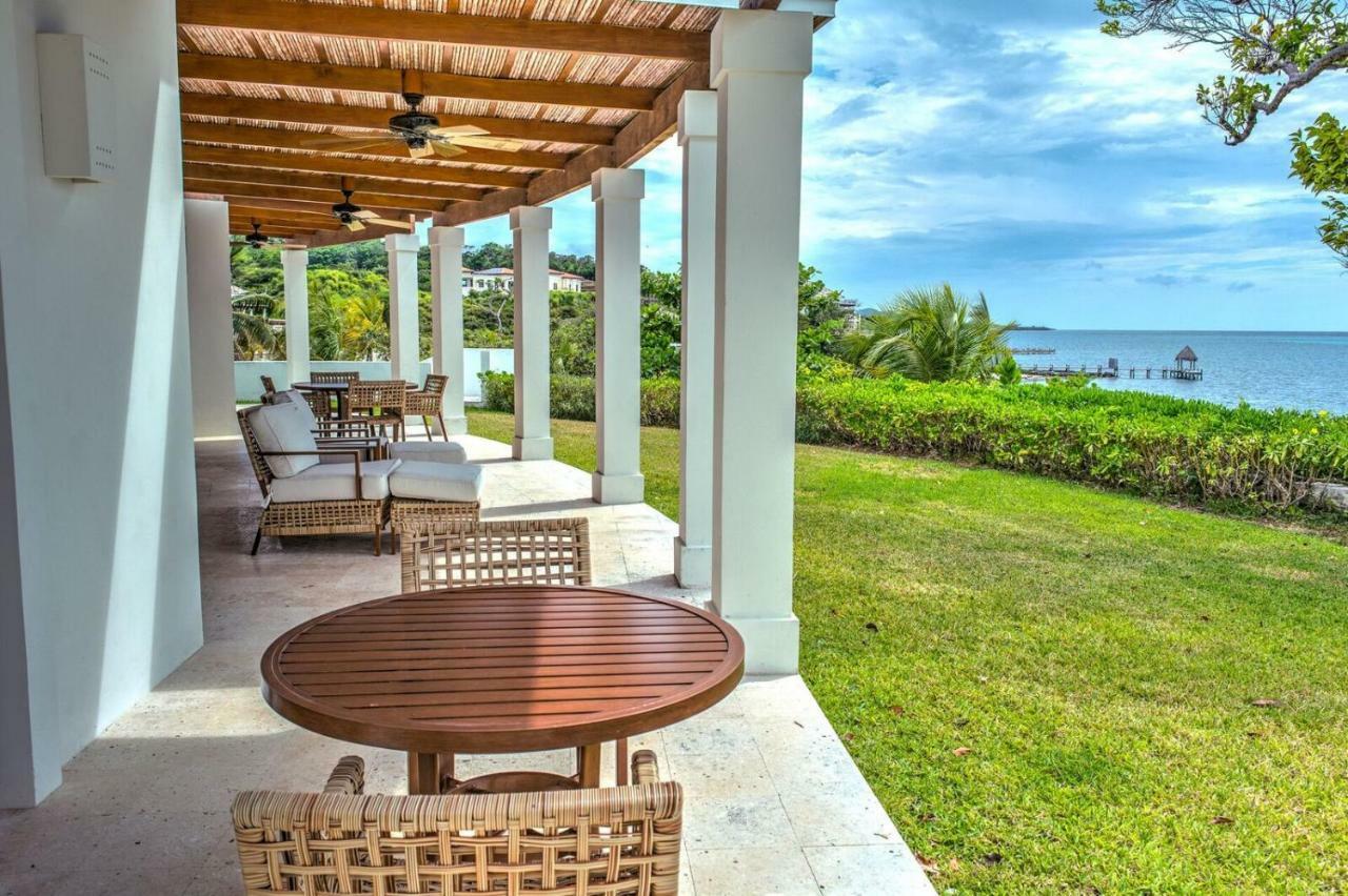 Las Verandas Hotel & Villas First Bight Exteriör bild